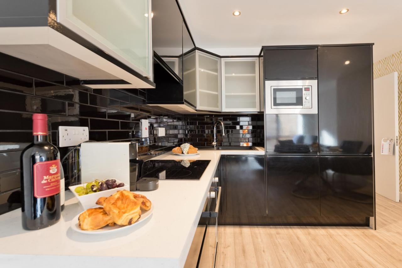 Apartment Sweet - Trinity Plaza *